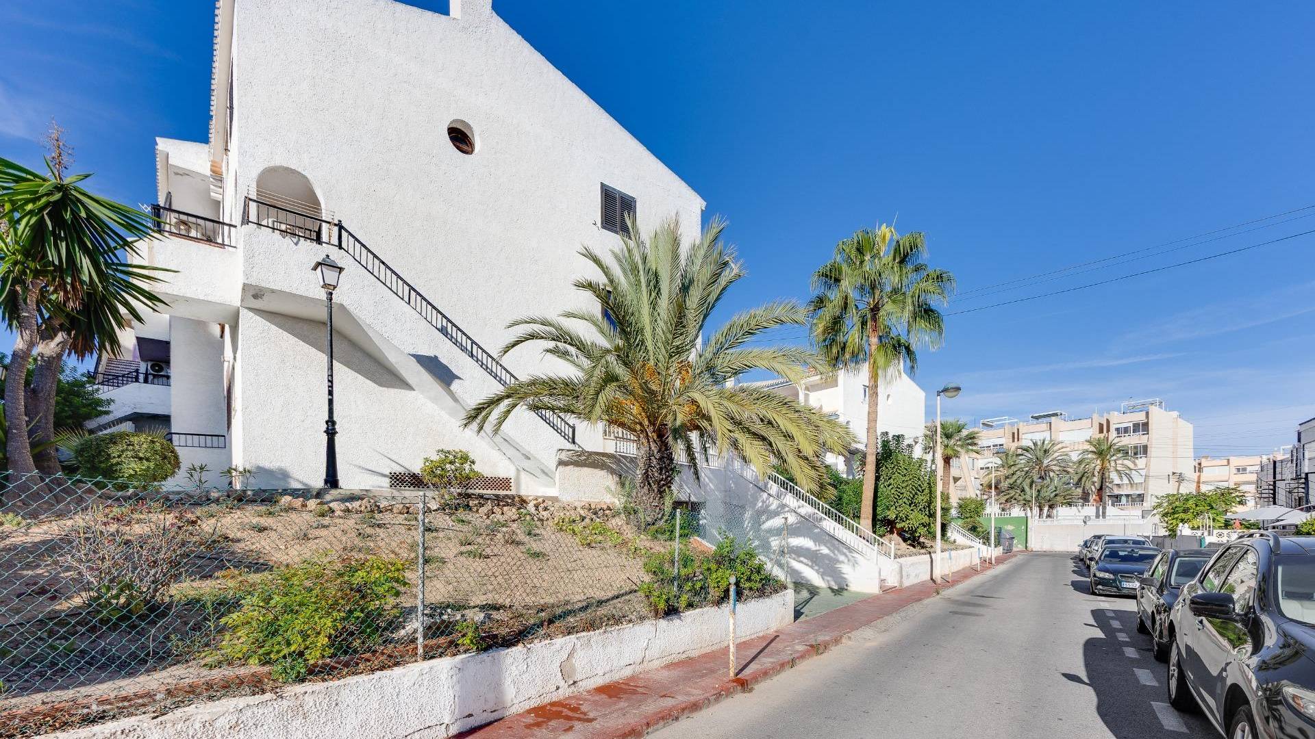 Second hand - Apartment - Torrevieja - Sector 25