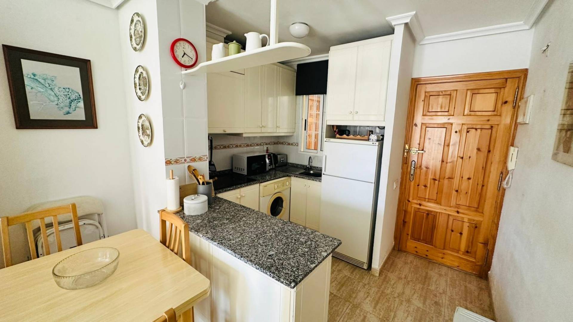 Second hand - Apartment - Torrevieja - Urbanización San Luis