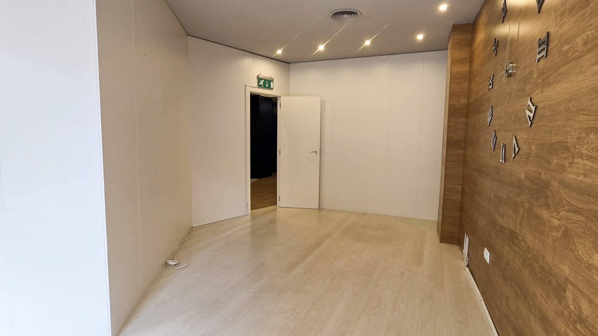 Second hand - Commercial premises - Guardamar del Segura - Centro