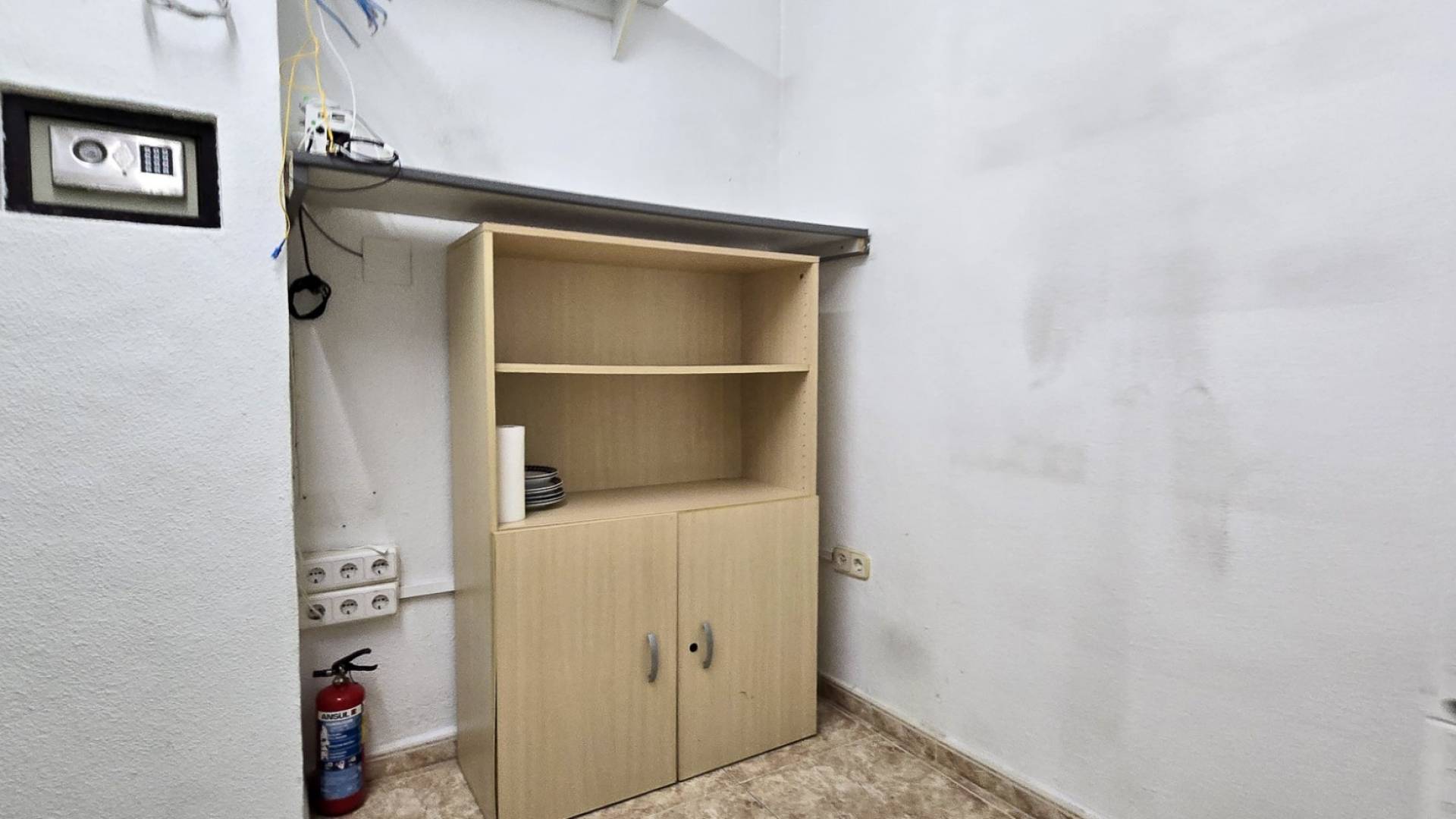 Second hand - Commercial premises - Guardamar del Segura - Centro