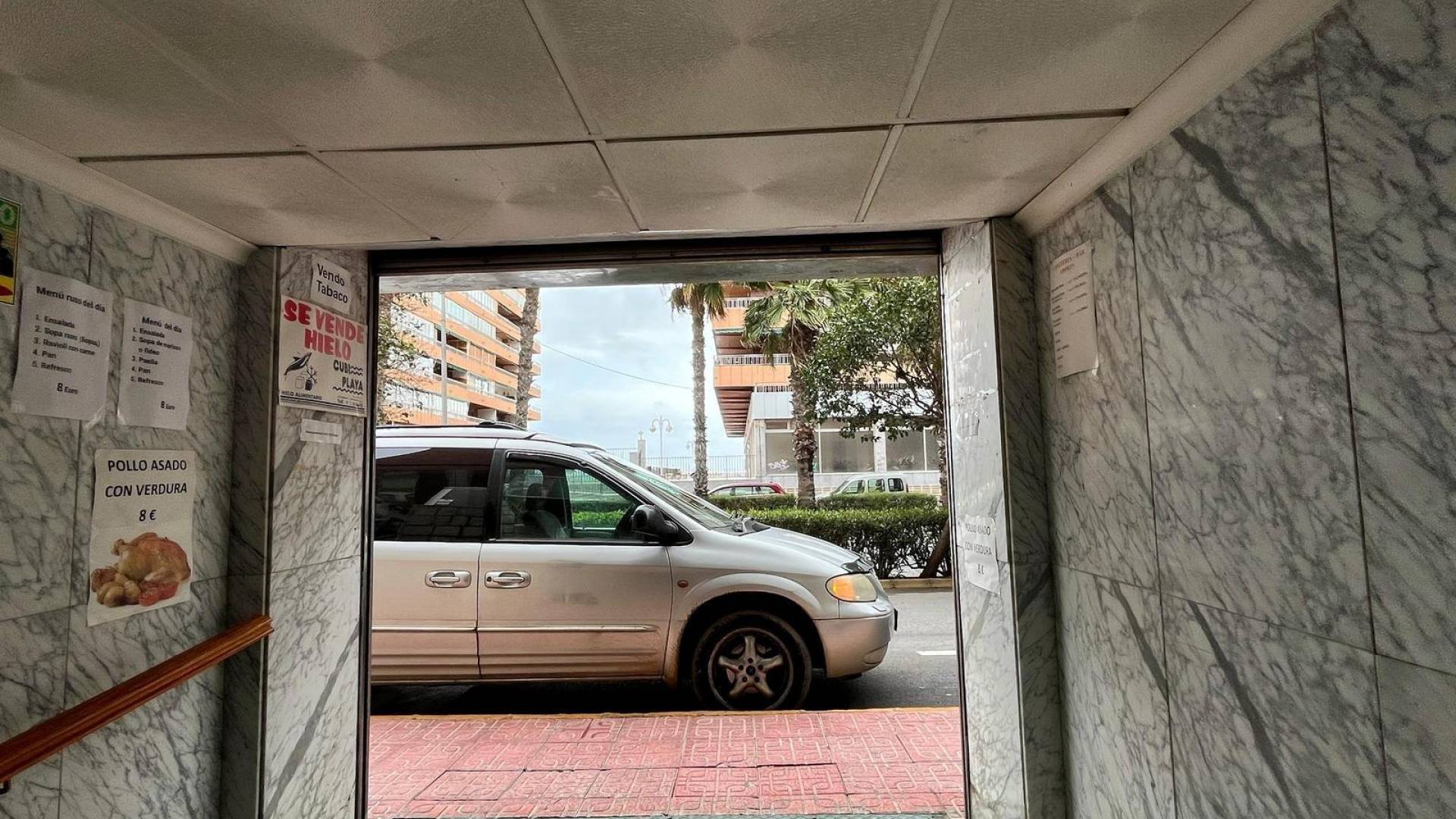 Second hand - Commercial premises - Torrevieja - Acequion