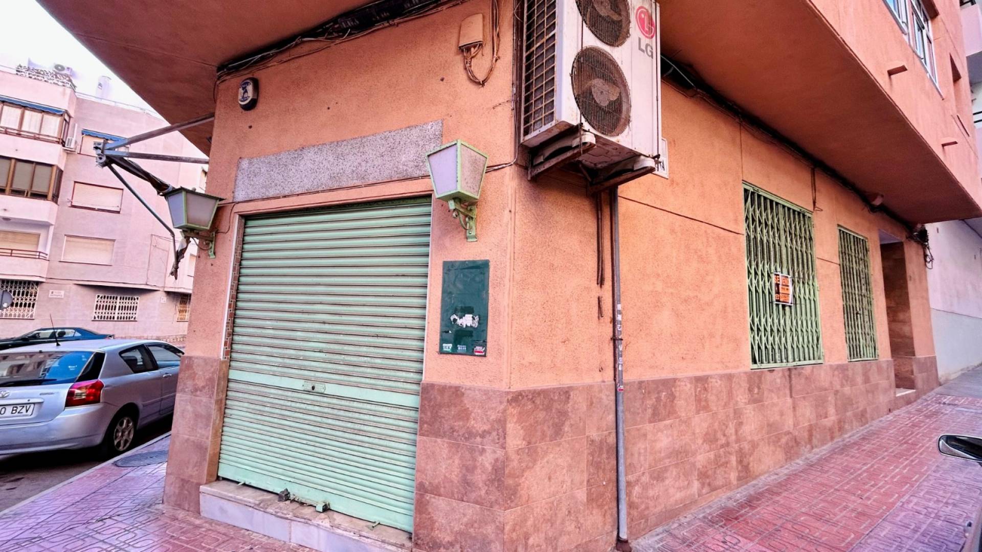 Second hand - Commercial premises - Torrevieja - Center