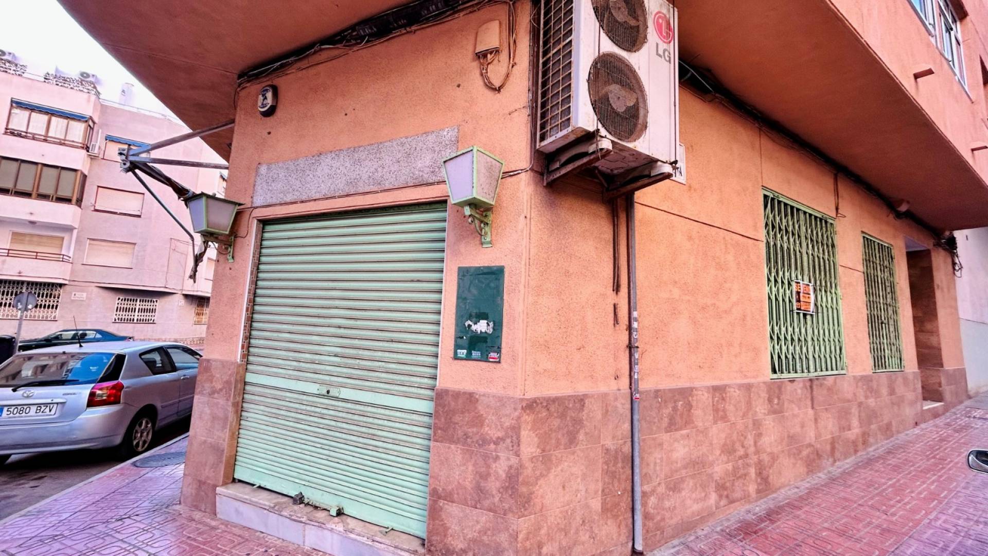 Second hand - Commercial premises - Torrevieja - Center