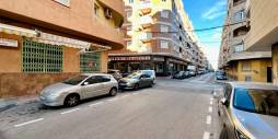 Second hand - Commercial premises - Torrevieja - Center