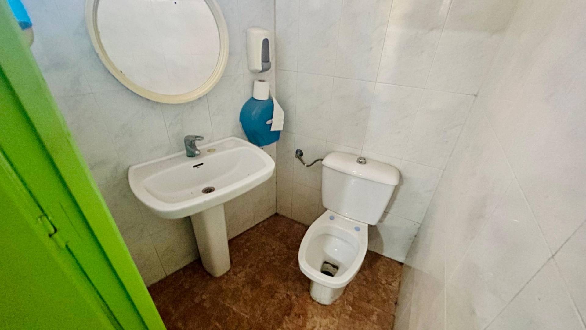 Second hand - Commercial premises - Torrevieja - Center