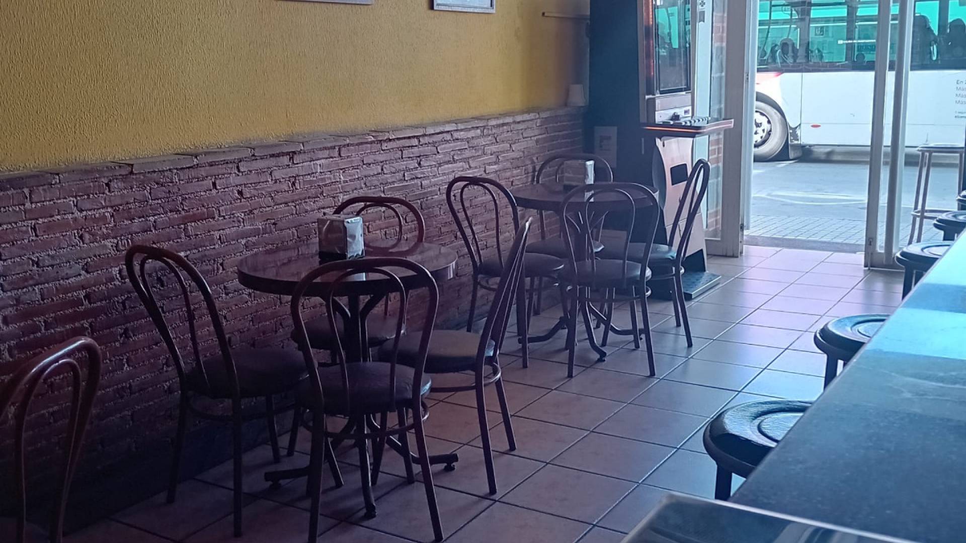 Second hand - Commercial premises - Torrevieja - Center