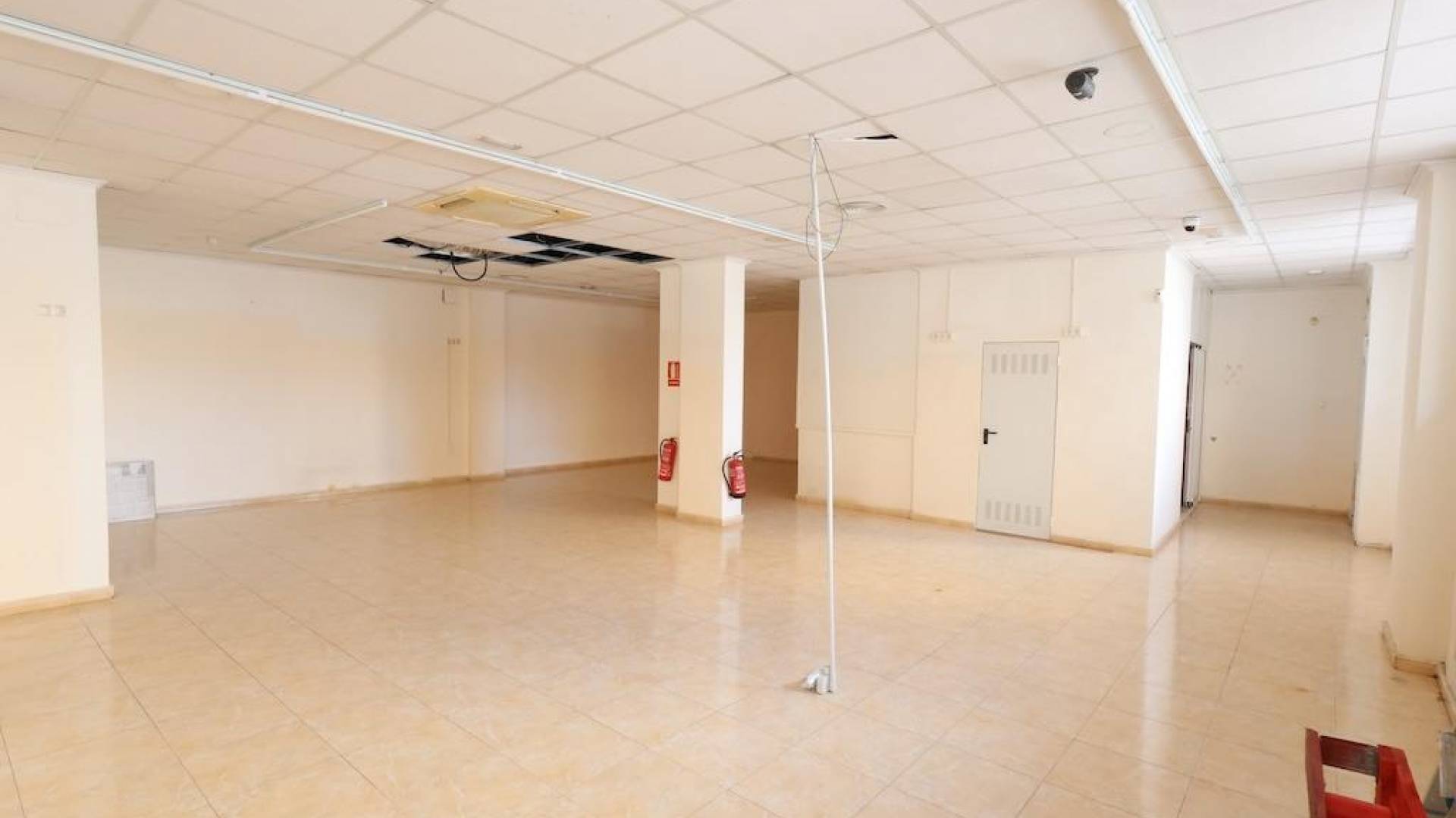 Second hand - Commercial premises - Torrevieja - Estacion de autobuses