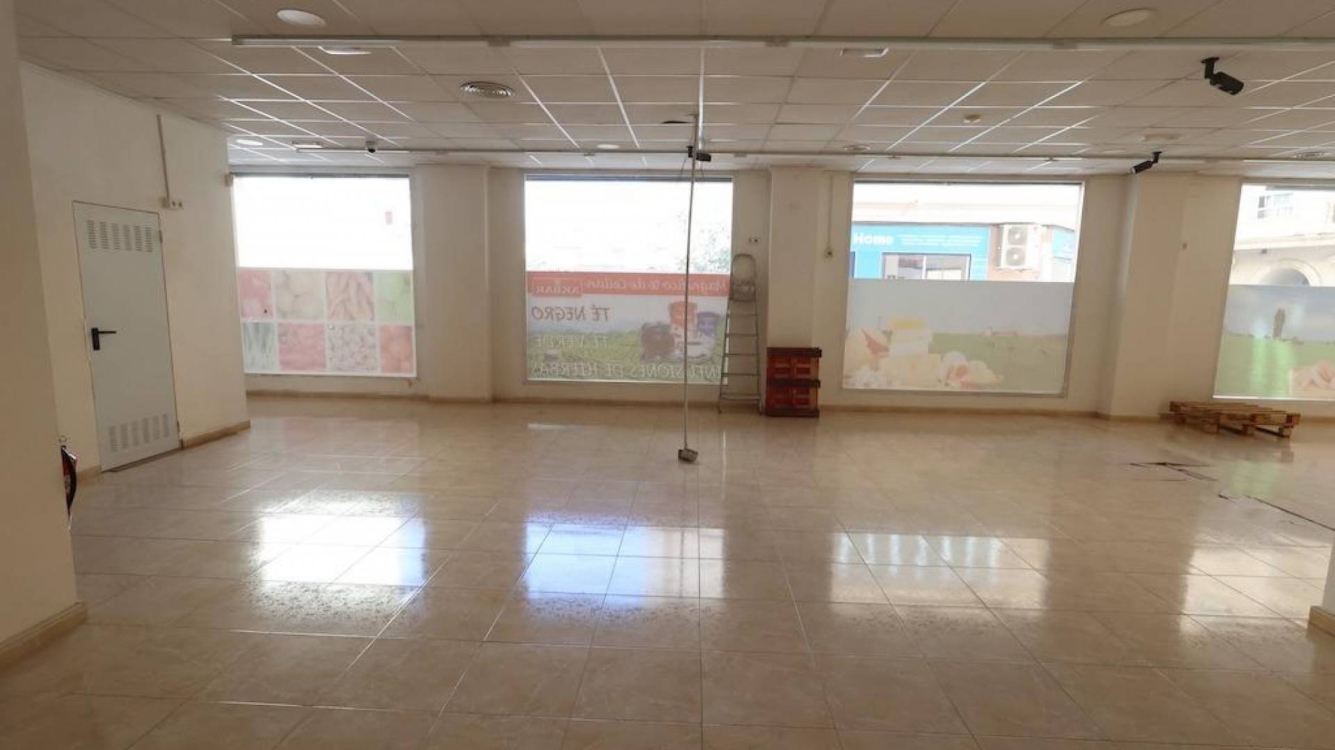 Second hand - Commercial premises - Torrevieja - Estacion de autobuses