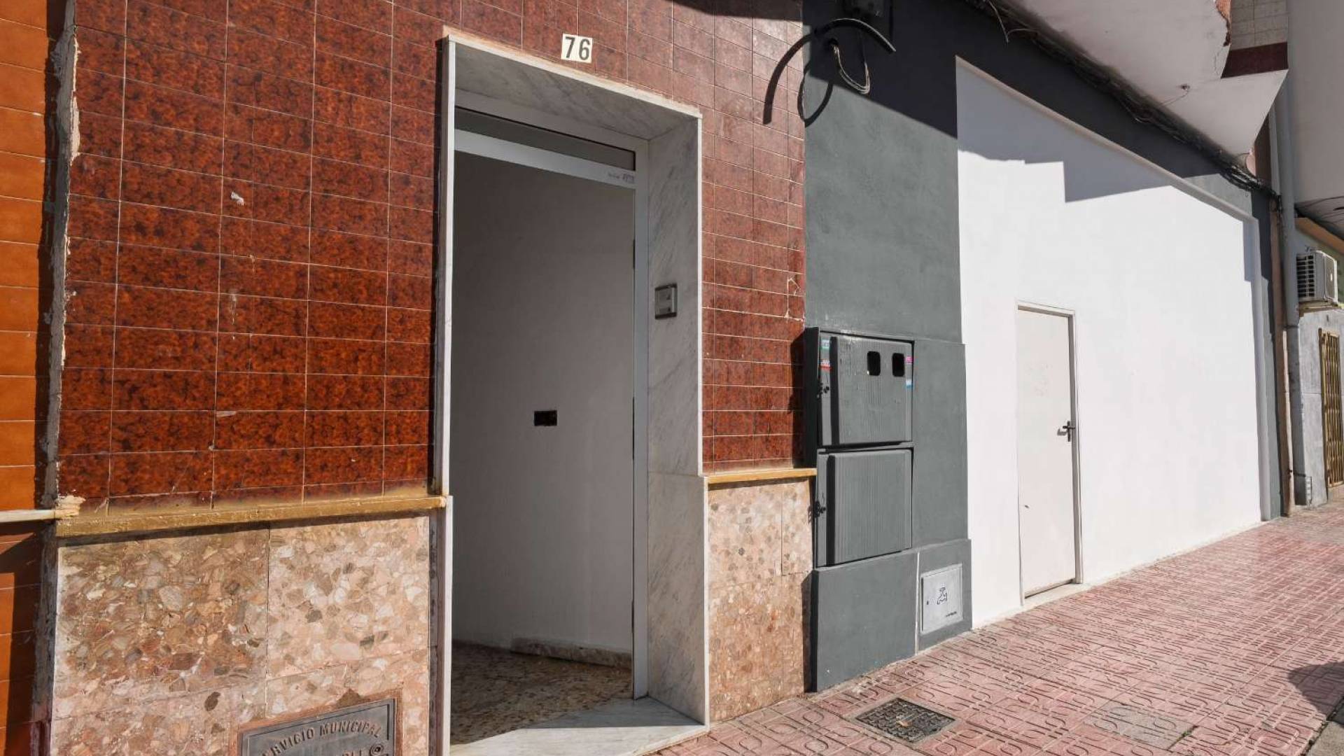 Second hand - Edificio - Torrevieja - Centro