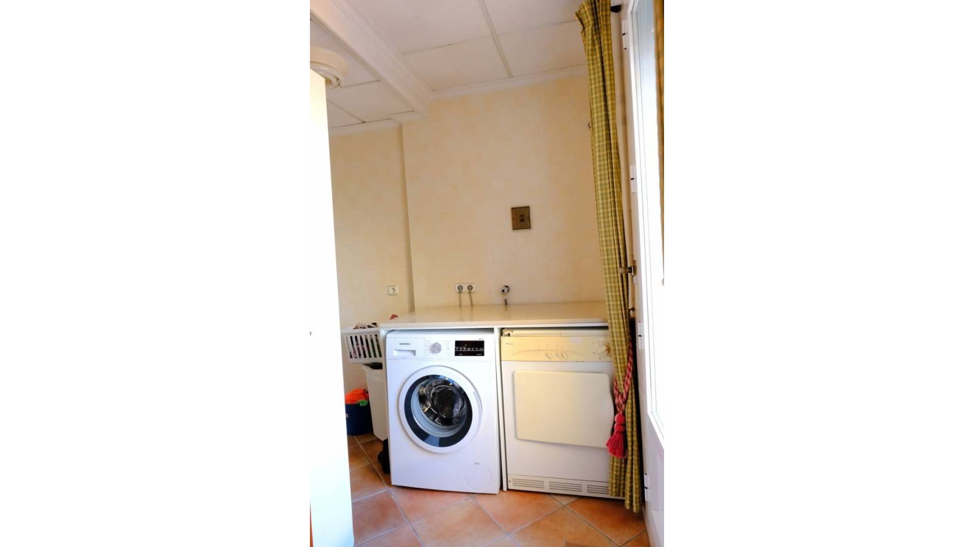 Second hand - Finca Country Property - Orihuela