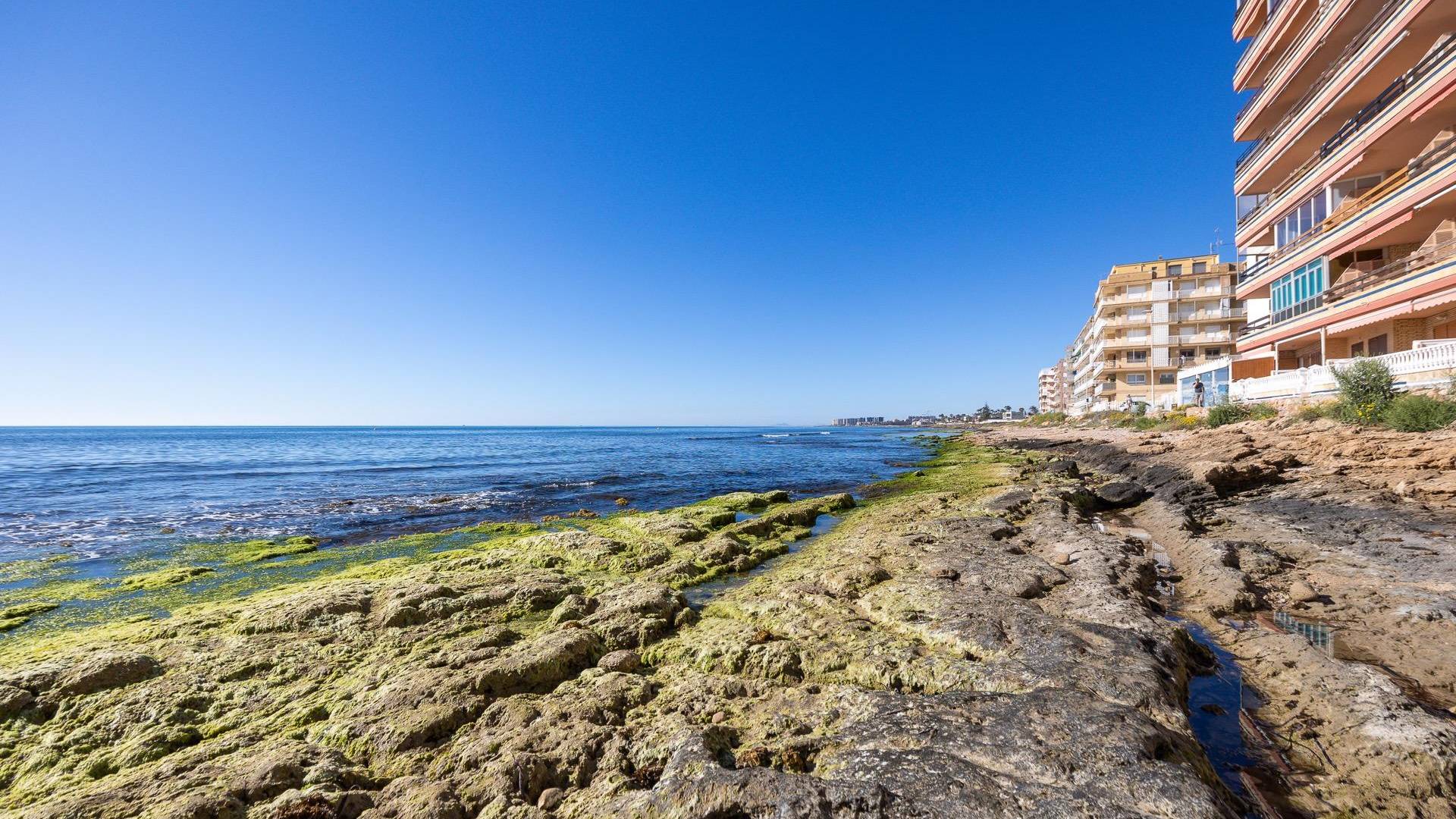 Second hand - ground-floor - Torrevieja - Playa de los Naufragos