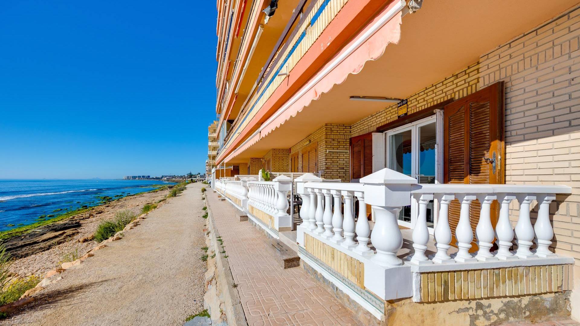 Second hand - ground-floor - Torrevieja - Playa de los Naufragos