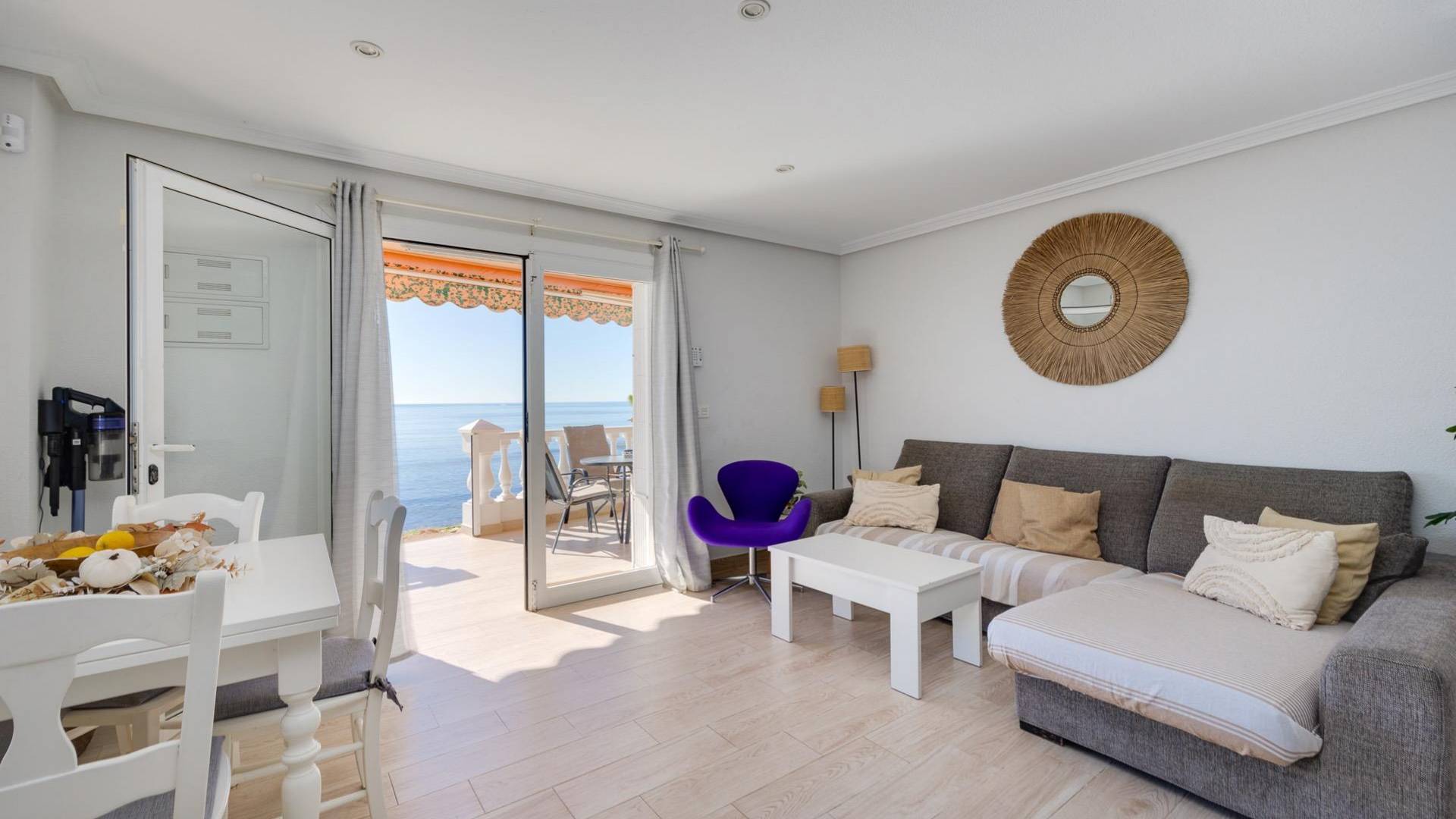 Second hand - ground-floor - Torrevieja - Playa de los Naufragos