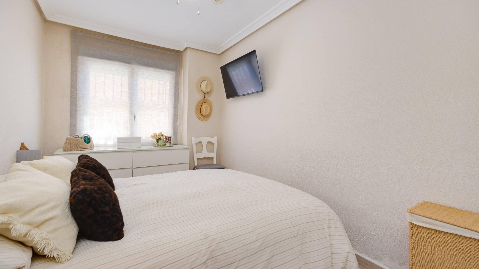 Second hand - ground-floor - Torrevieja - Playa de los Naufragos