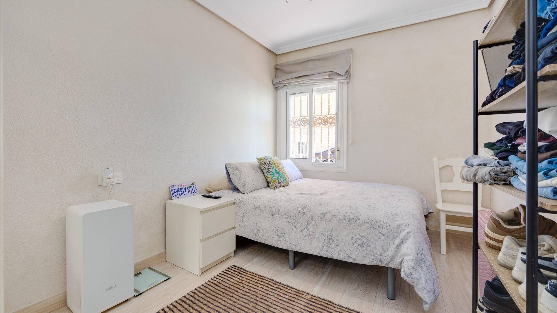 Second hand - ground-floor - Torrevieja - Playa de los Naufragos