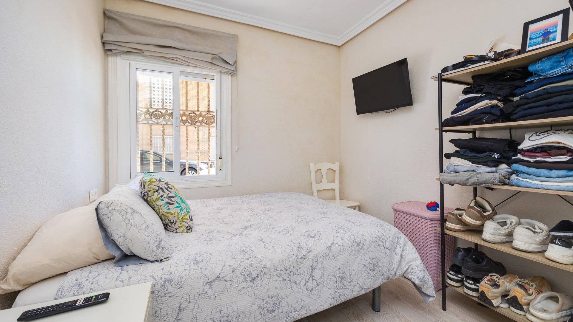 Second hand - ground-floor - Torrevieja - Playa de los Naufragos