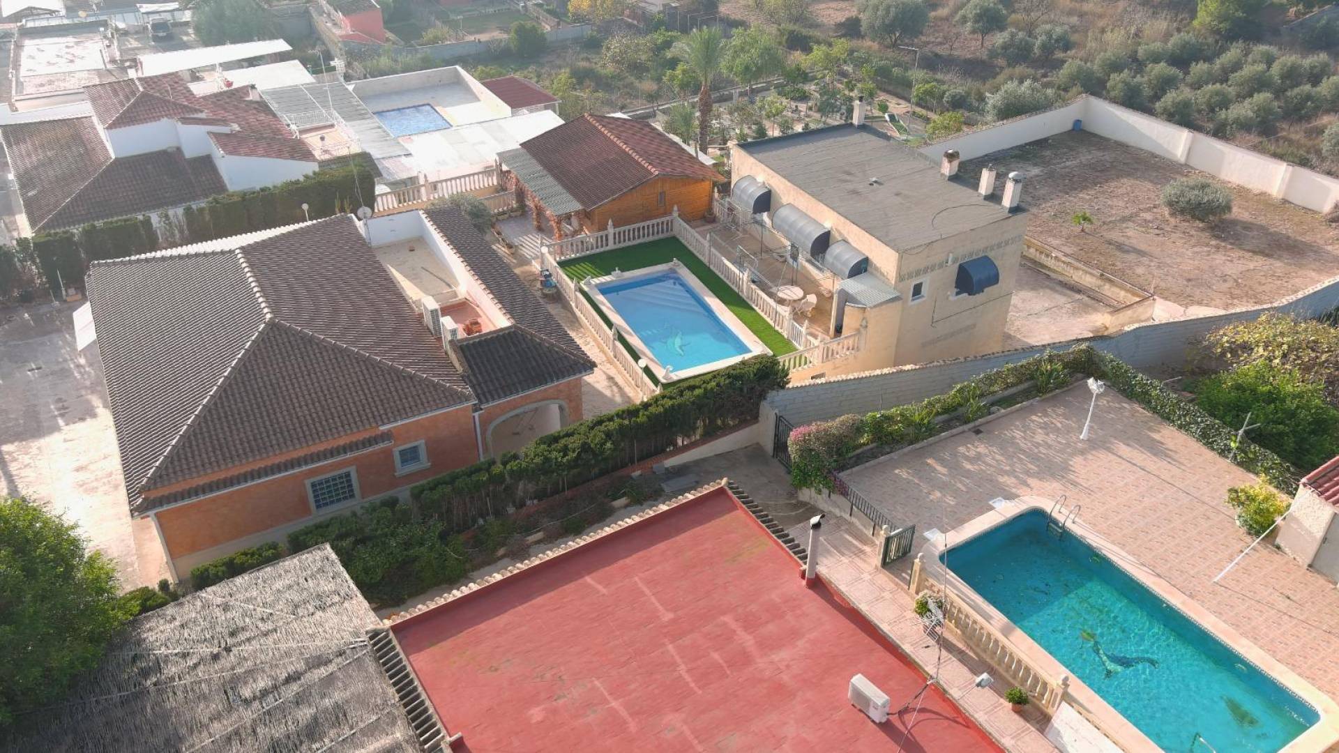 Second hand - Independent villa - Albatera