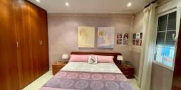 Second hand - Independent villa - Albatera