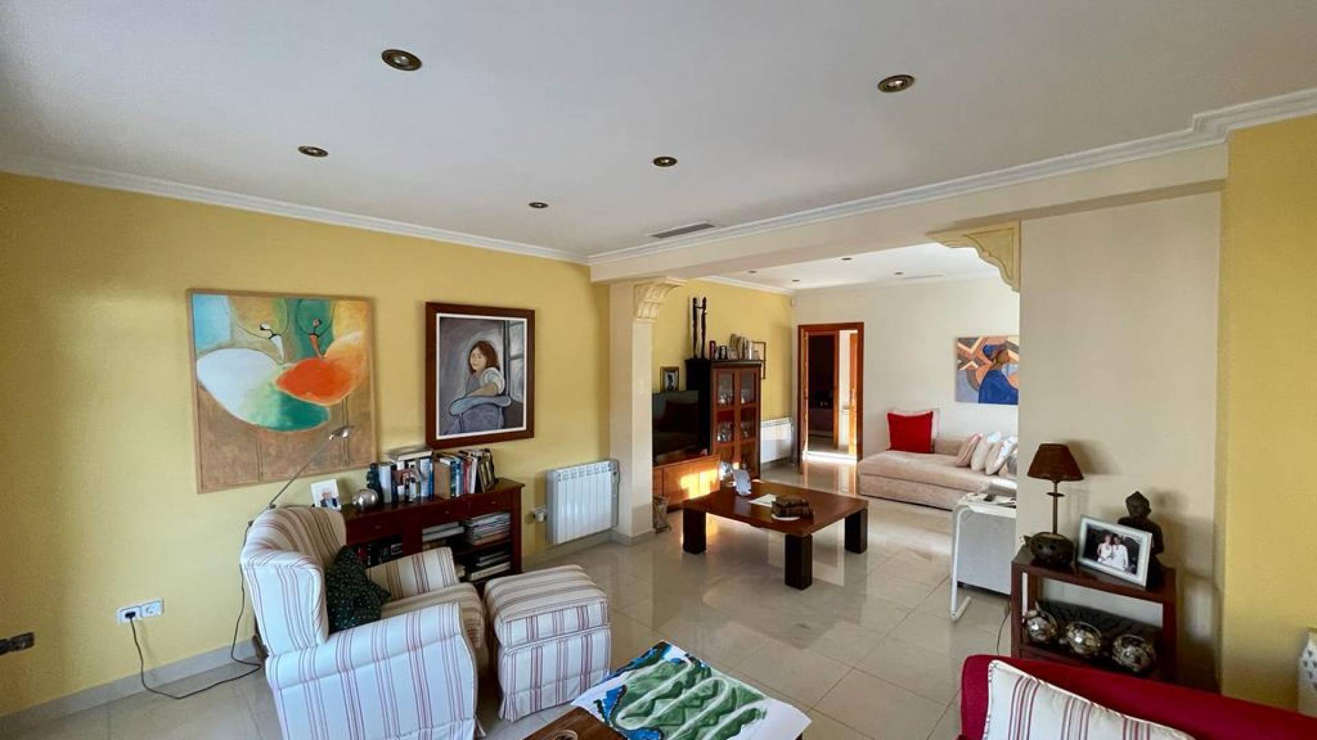 Second hand - Independent villa - Albatera