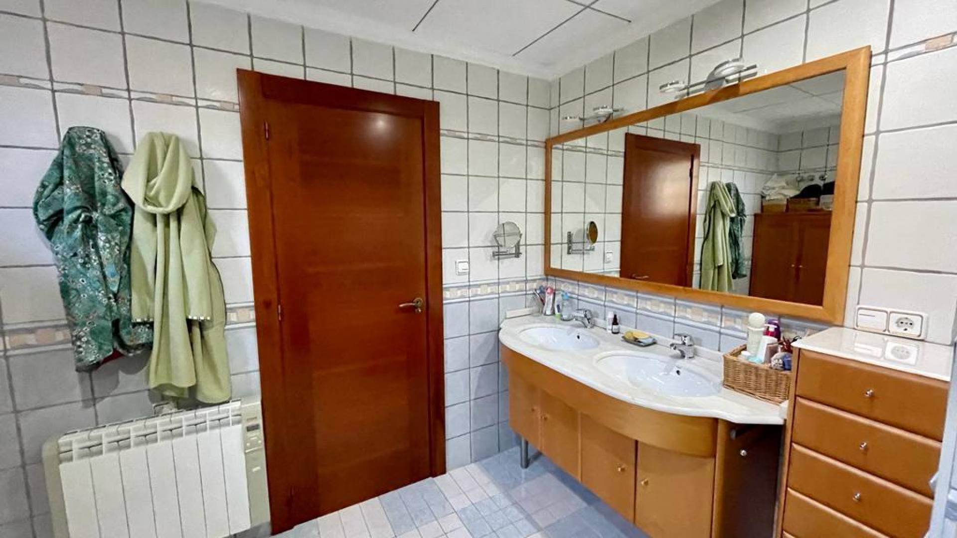 Second hand - Independent villa - Albatera