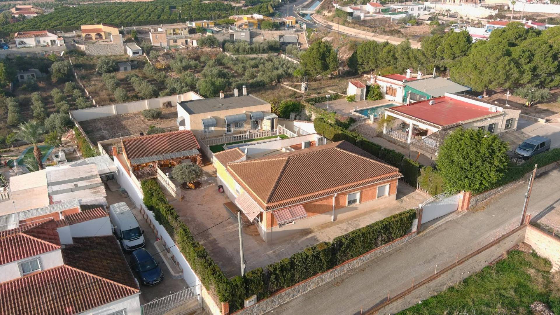 Second hand - Independent villa - Albatera