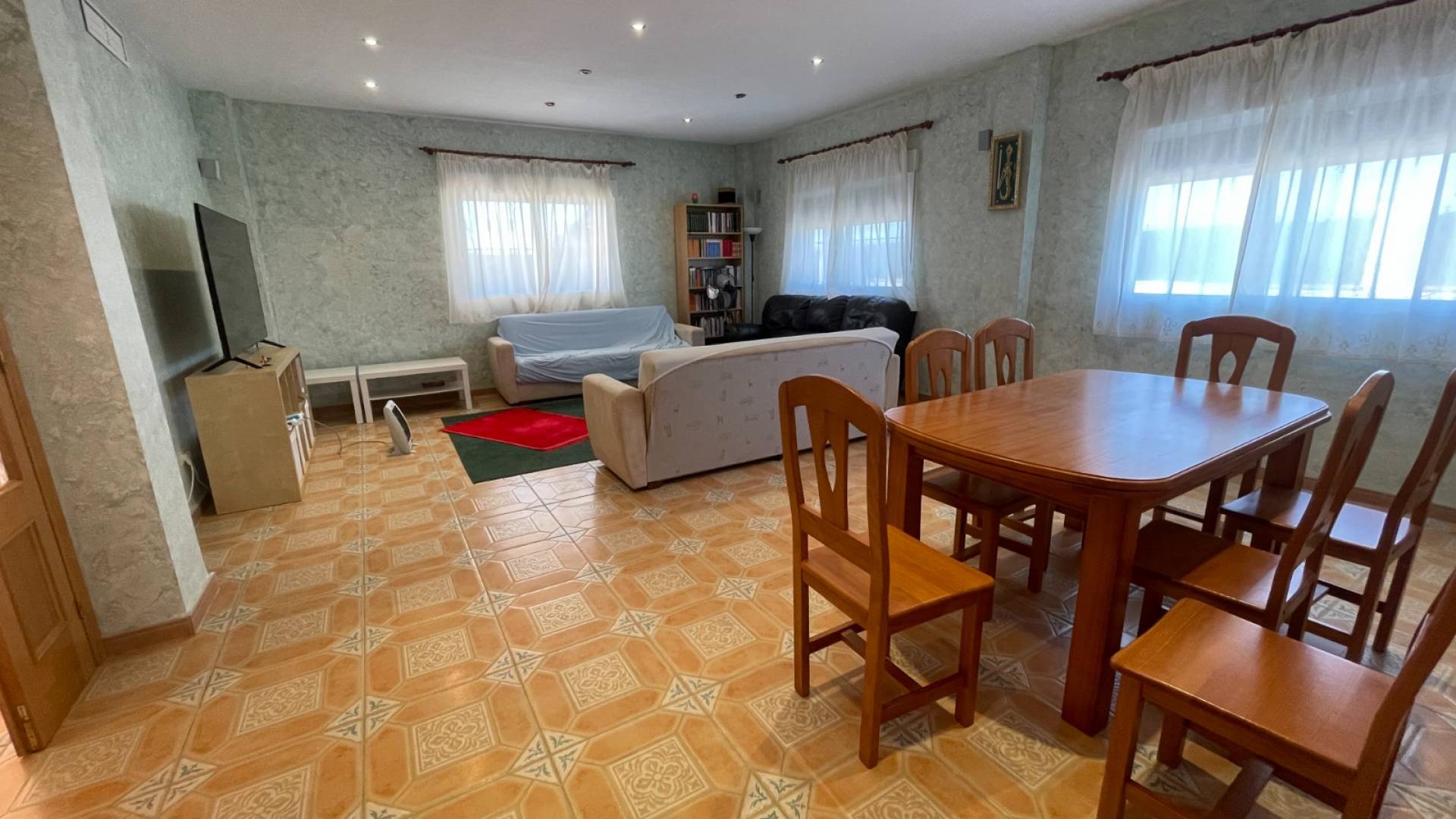 Second hand - Independent villa - Albatera