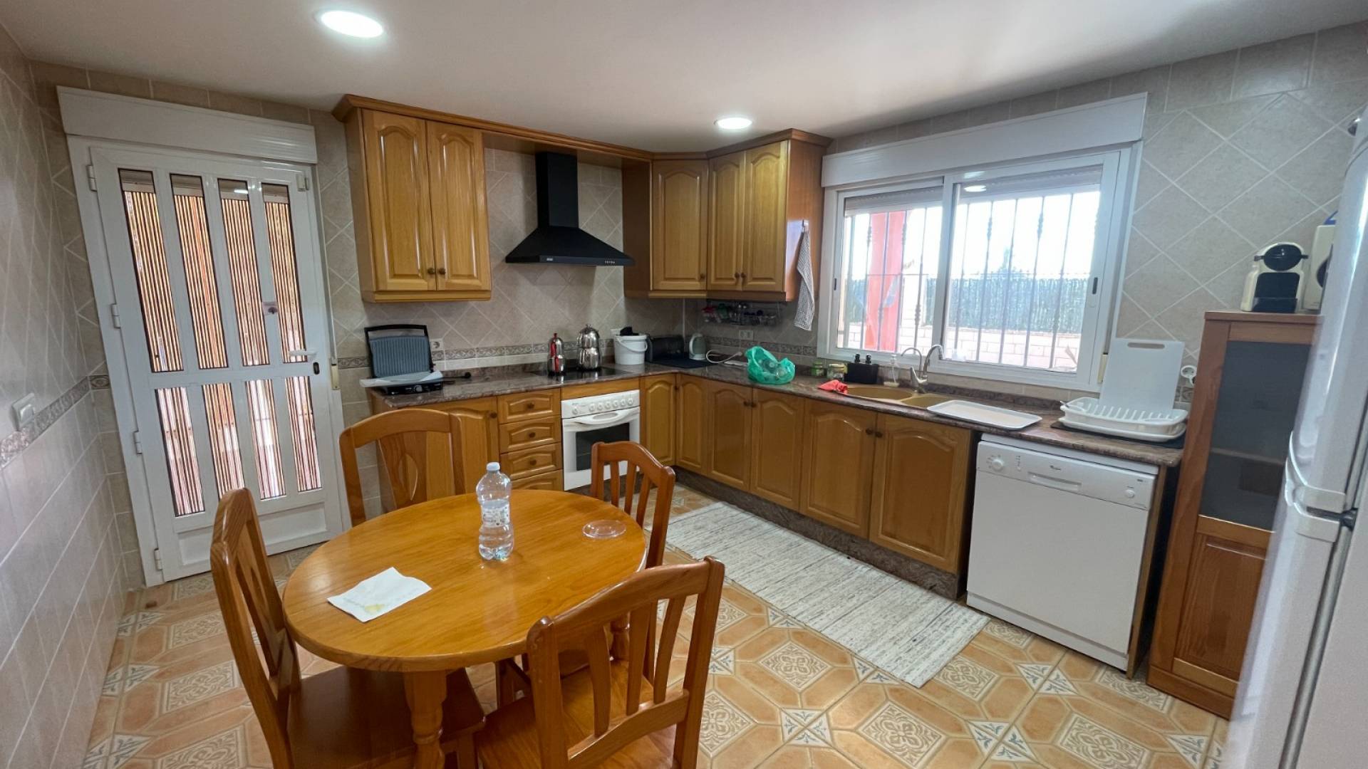 Second hand - Independent villa - Albatera