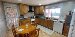 Second hand - Independent villa - Albatera