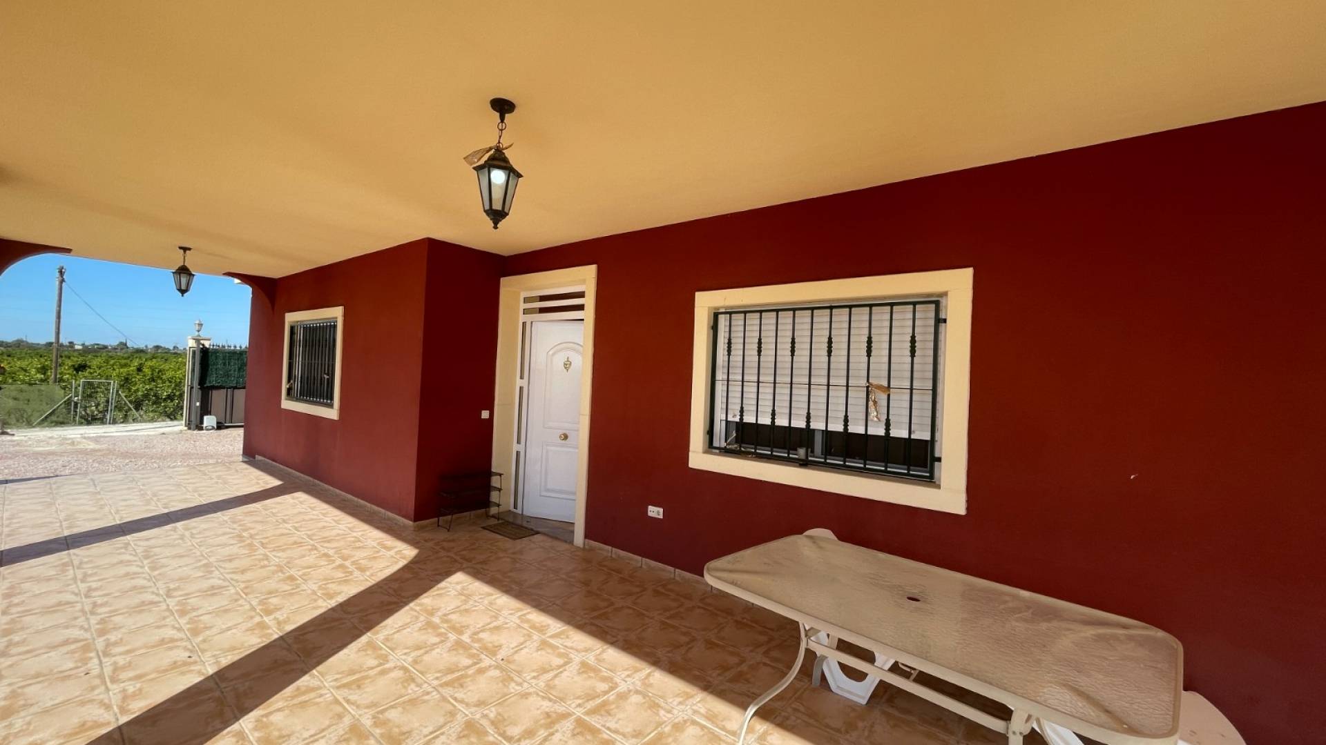 Second hand - Independent villa - Albatera