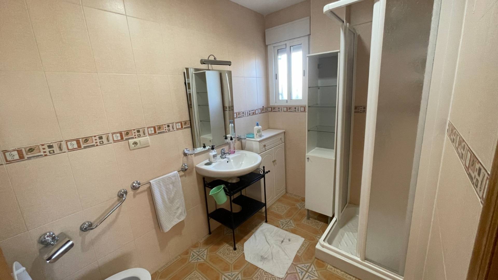 Second hand - Independent villa - Albatera