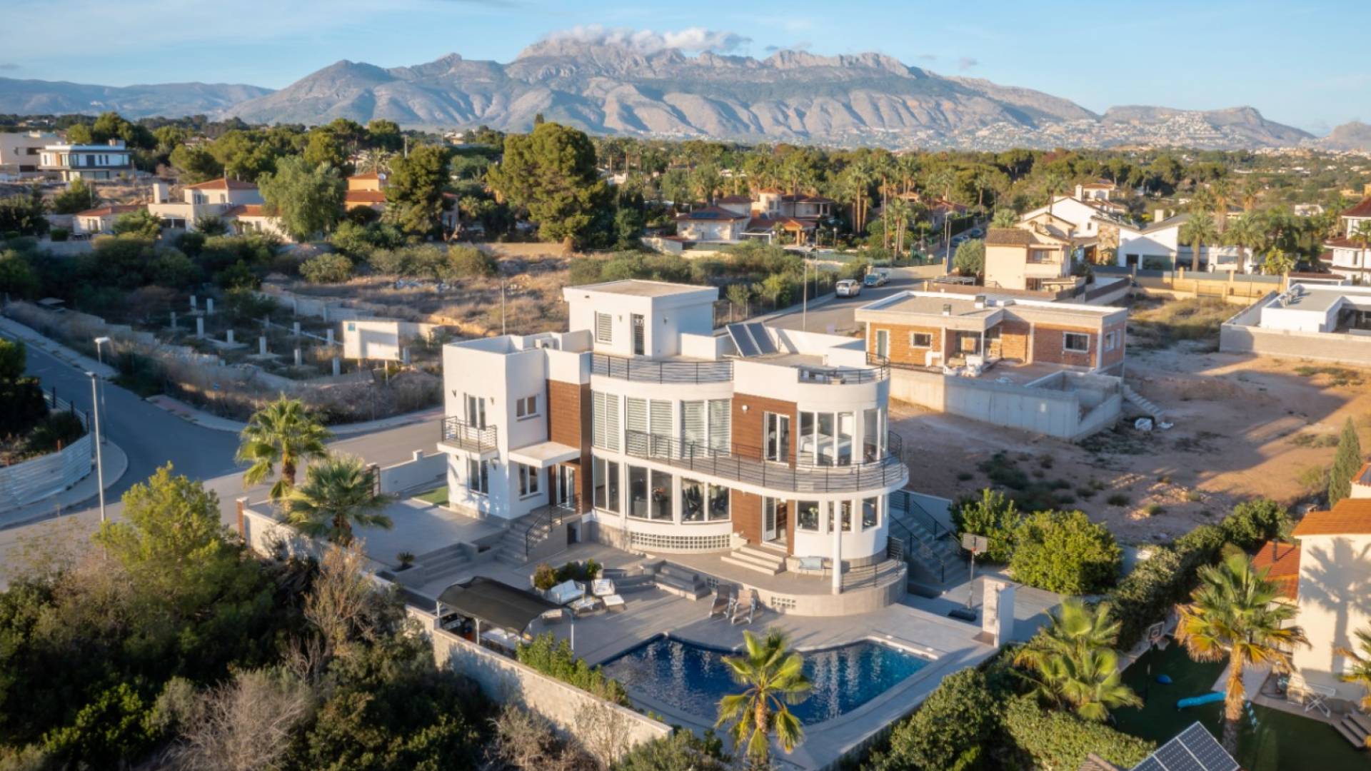 Second hand - Independent villa - Alfas del Pi - Alfaz del Pí