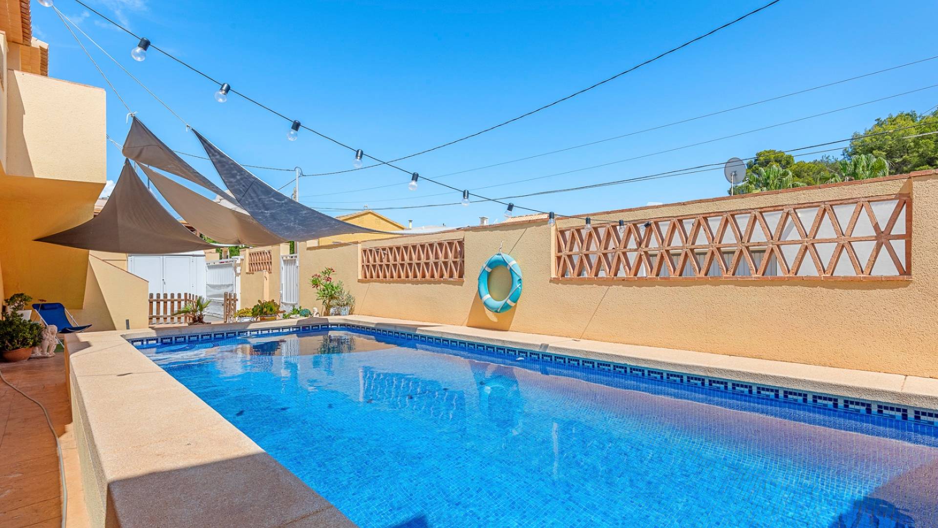 Second hand - Independent villa - Alfas del Pi - Alfaz del Pí