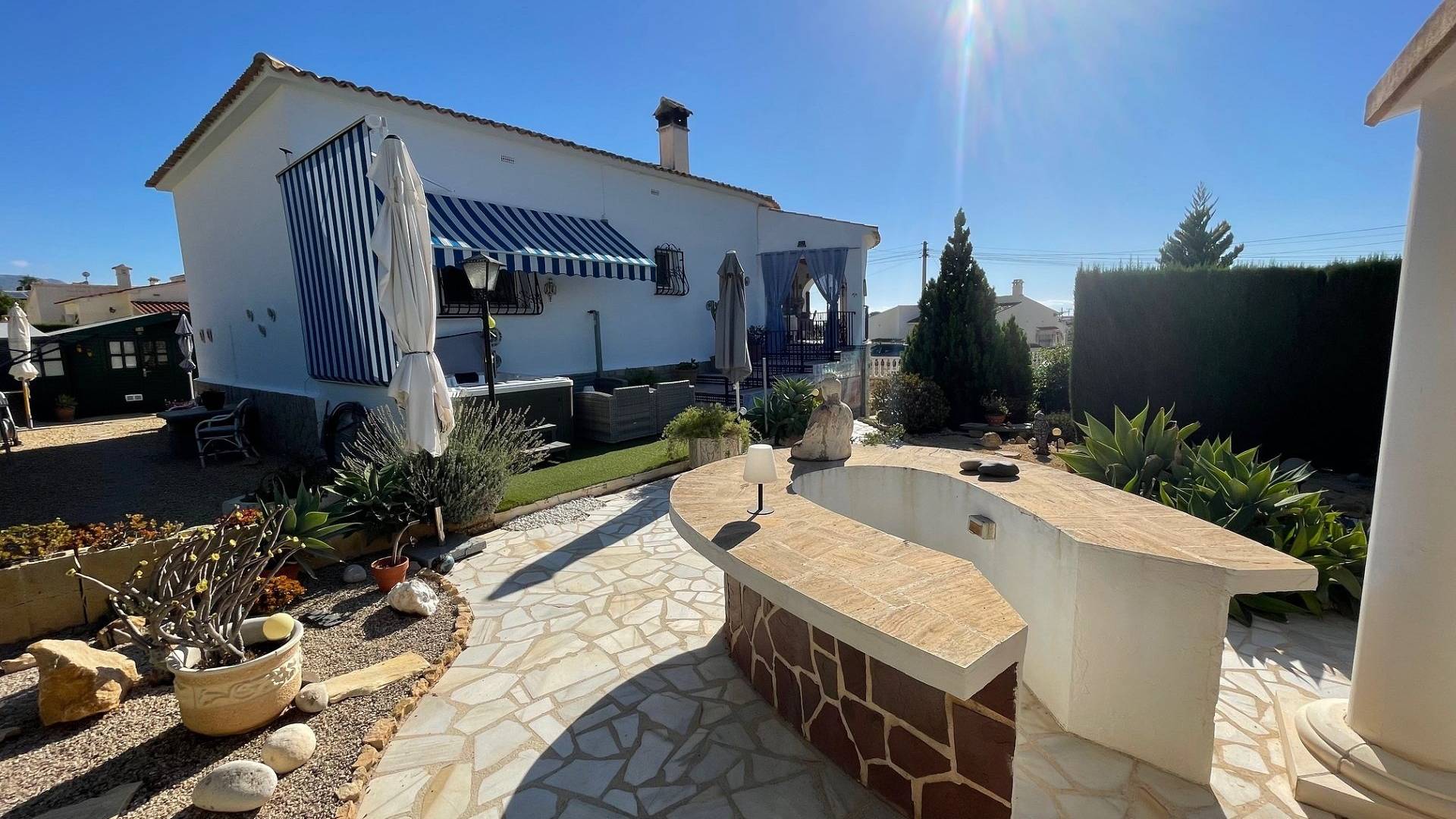 Second hand - Independent villa - Alfas del Pi - Alfaz del Pí