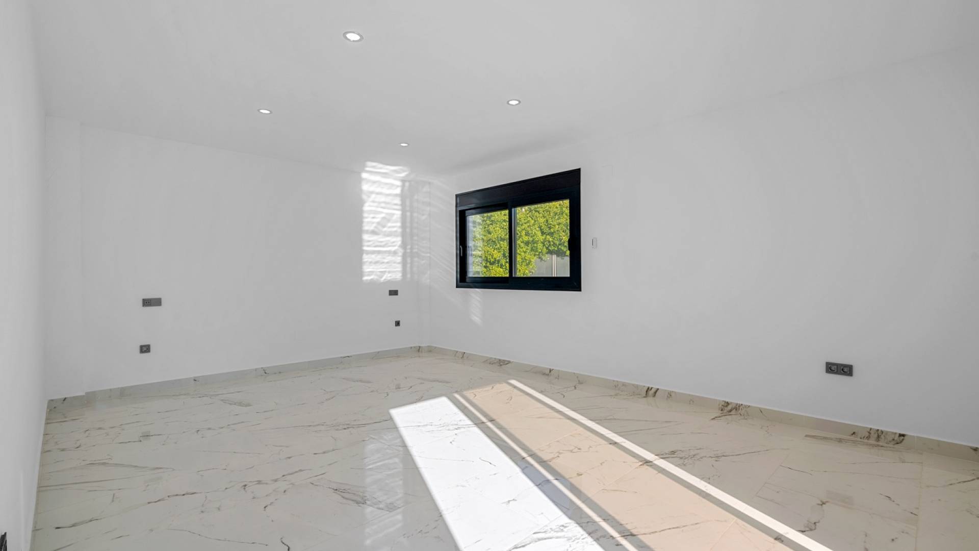 Second hand - Independent villa - Alicante - Campoamor