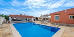 Second hand - Independent villa - Almoradi - Las Heredades