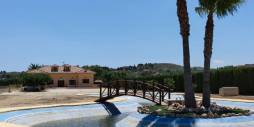 Second hand - Independent villa - Aspe