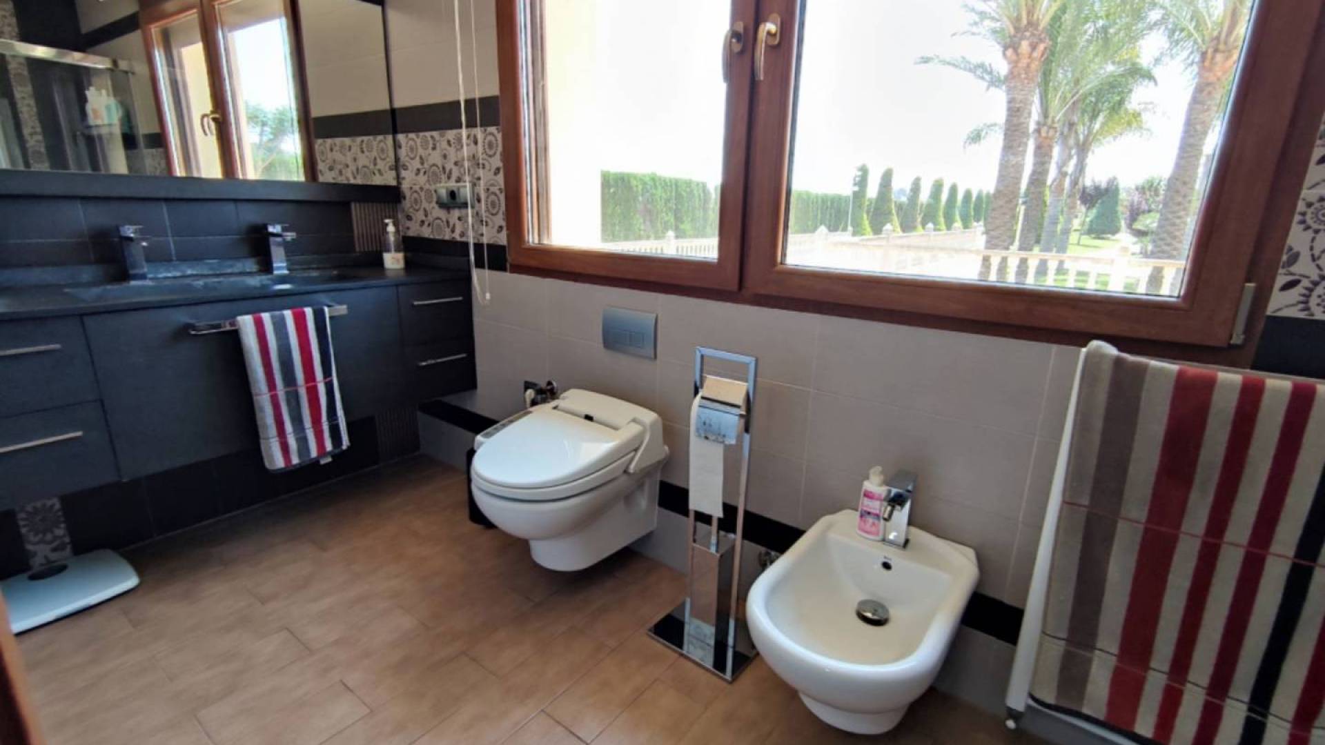 Second hand - Independent villa - Aspe