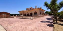 Second hand - Independent villa - Aspe