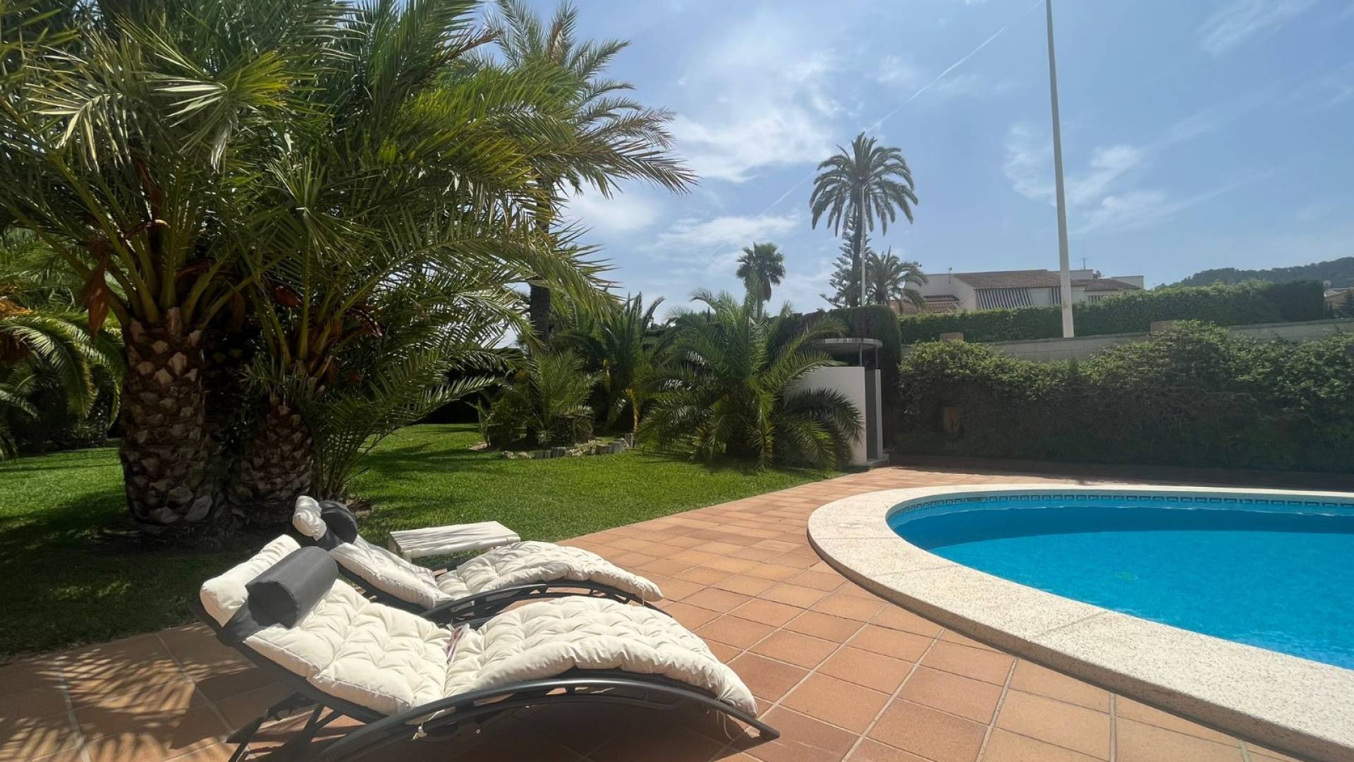 Second hand - Independent villa - Benidorm