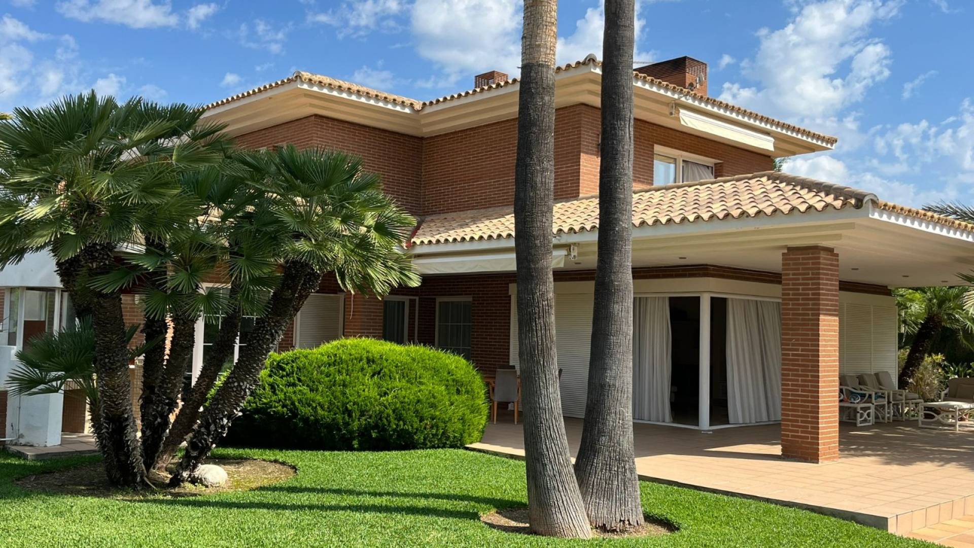 Second hand - Independent villa - Benidorm