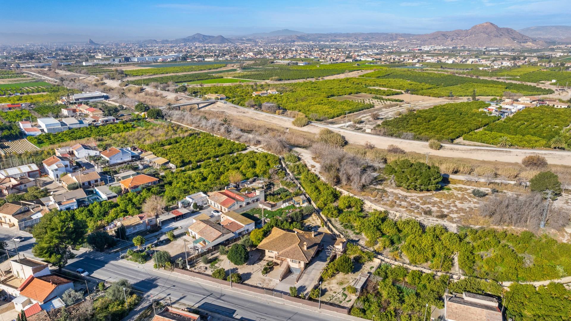 Second hand - Independent villa - Beniel - Carretera de Beniel