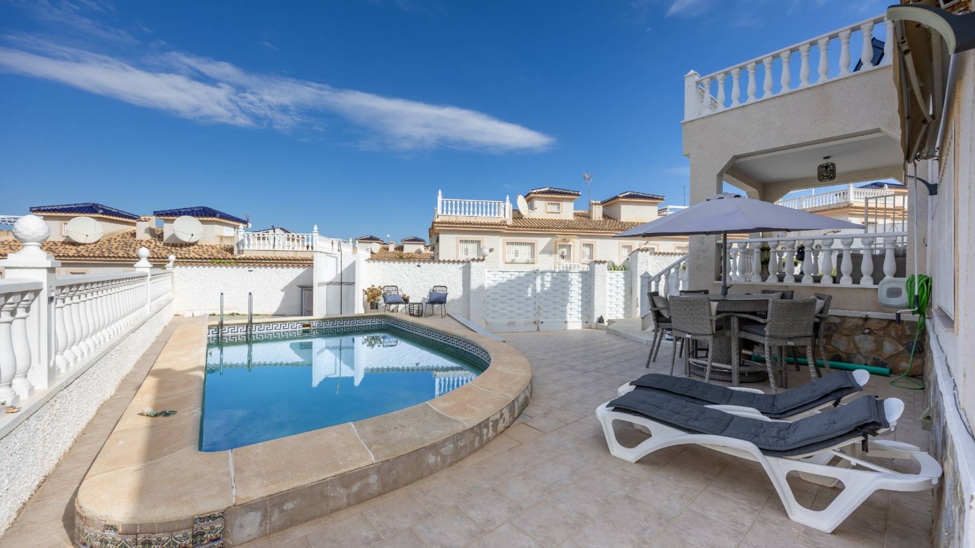 Second hand - Independent villa - Benijofar - Benimar