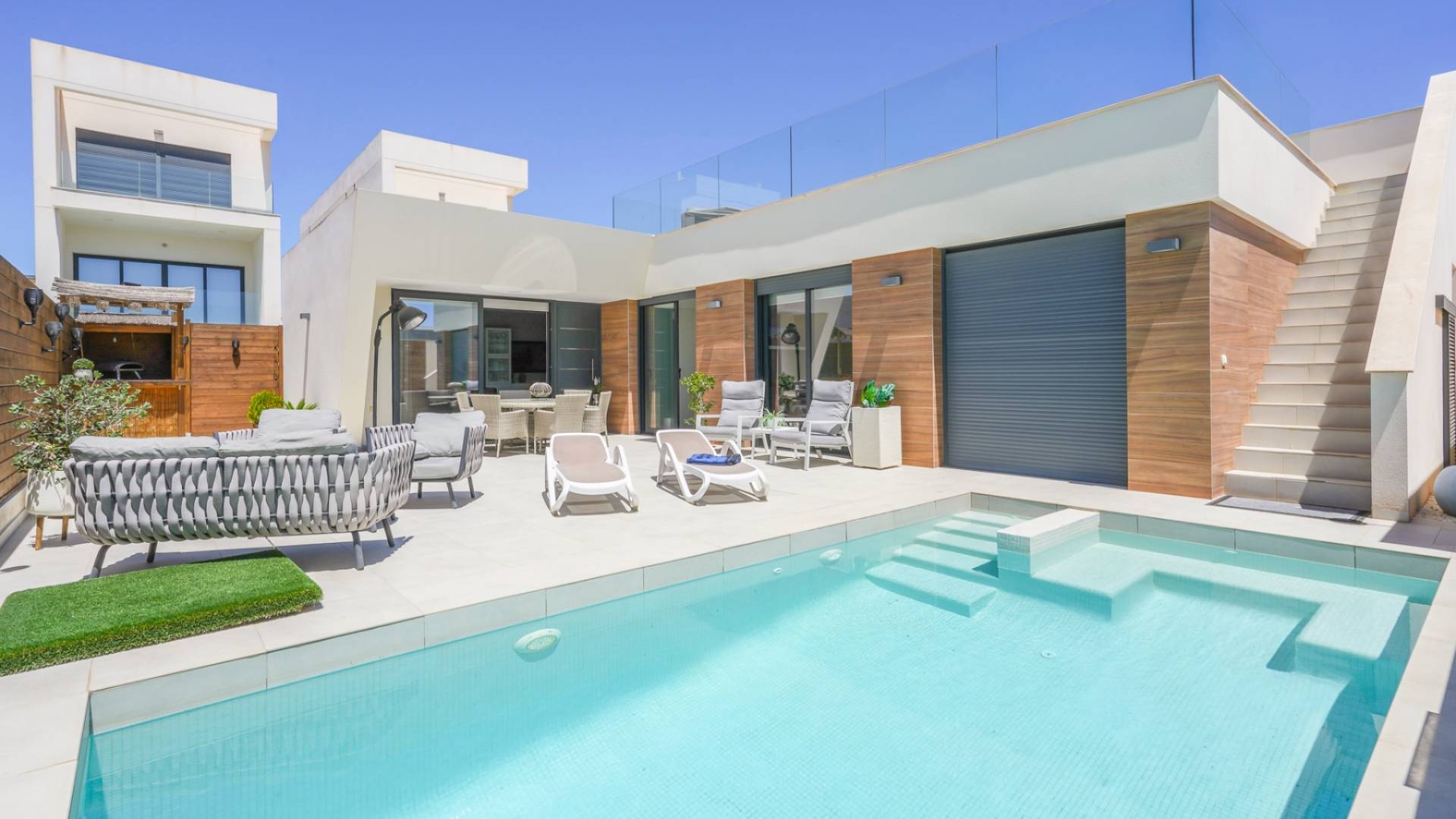 Second hand - Independent villa - Benijofar - Center