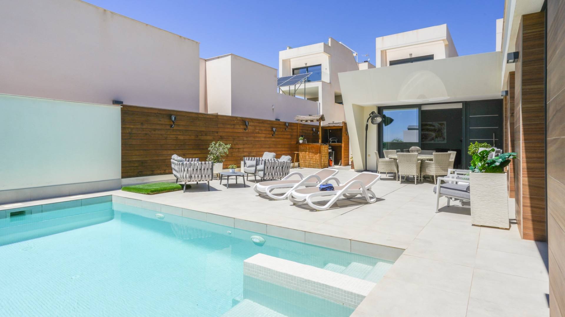 Second hand - Independent villa - Benijofar - Center