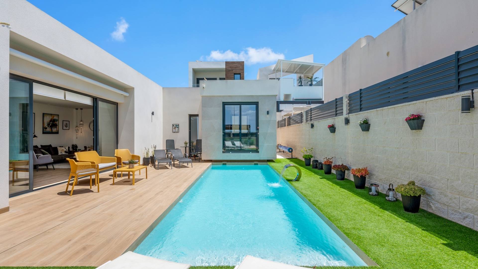 Second hand - Independent villa - Benijofar - Center