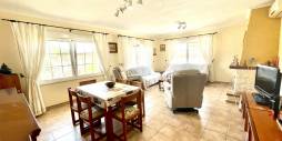 Second hand - Independent villa - Benijofar - pueblo