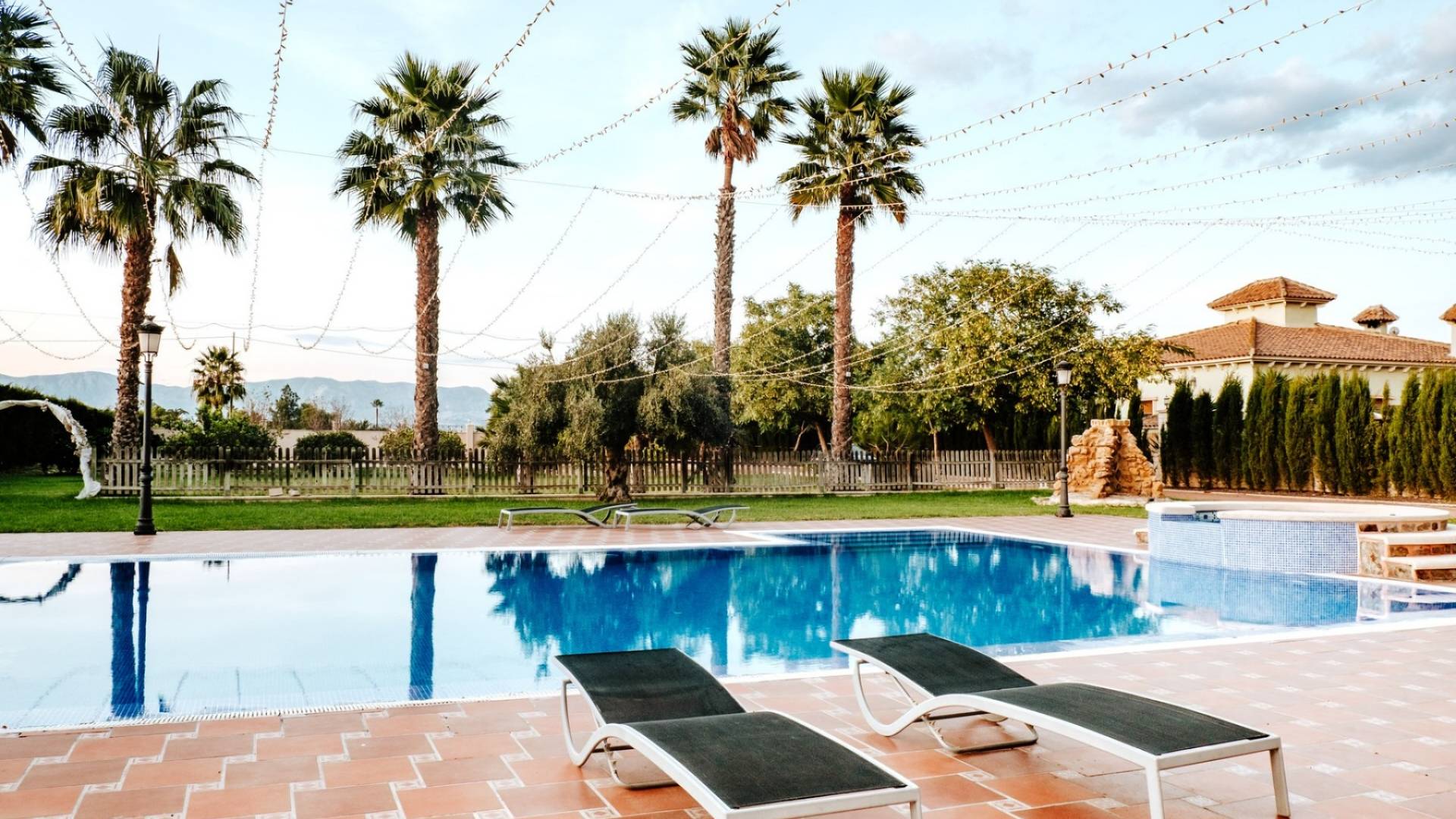 Second hand - Independent villa - Catral