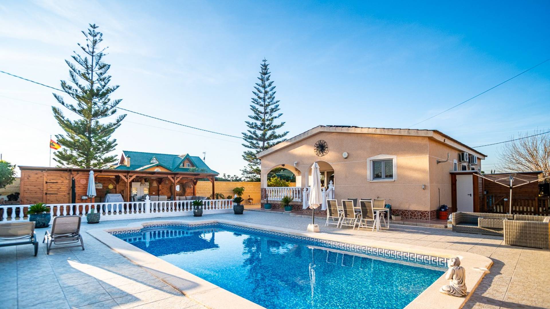 Second hand - Independent villa - Catral