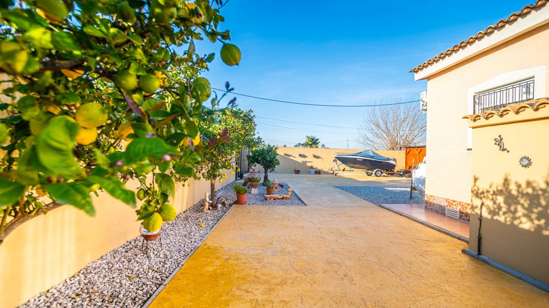 Second hand - Independent villa - Catral