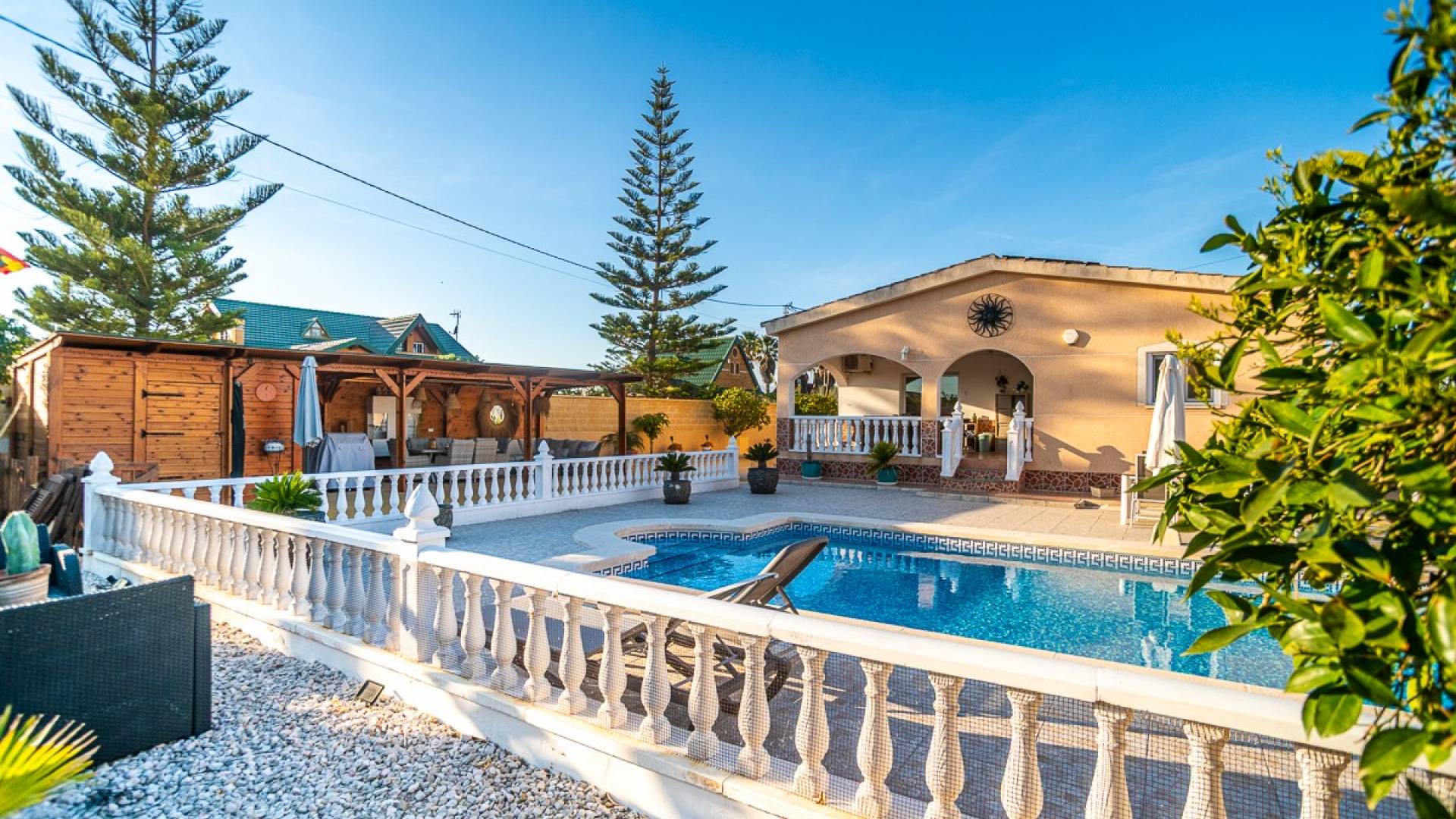 Second hand - Independent villa - Catral